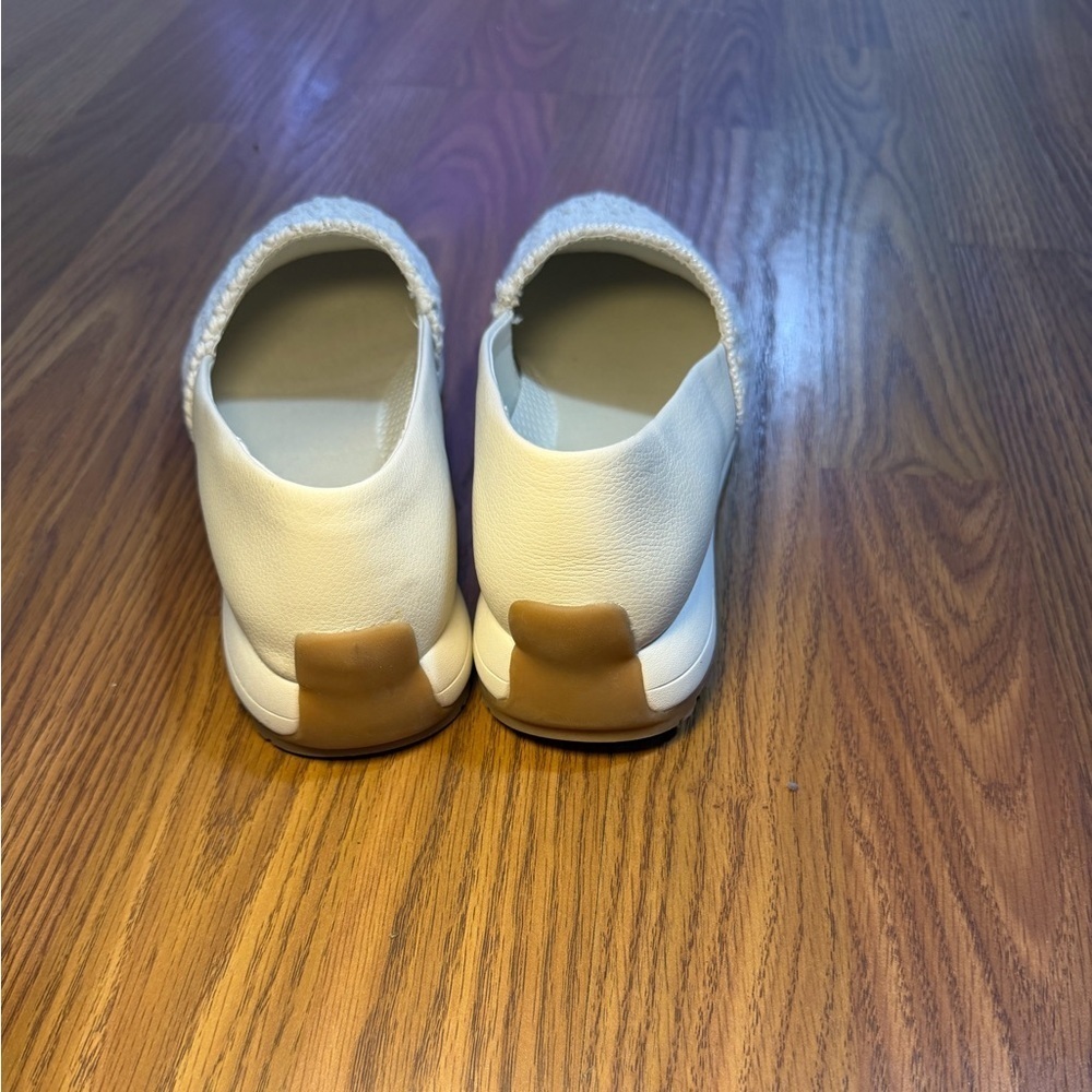 NWOT Baretraps Gennie slip-on wedge sneakers natural crochet size 6 - Picture 4 of 6